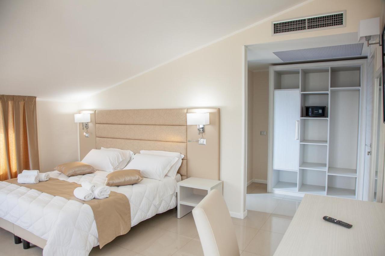 Hotel Dolce Stella Torre Melissa Kültér fotó